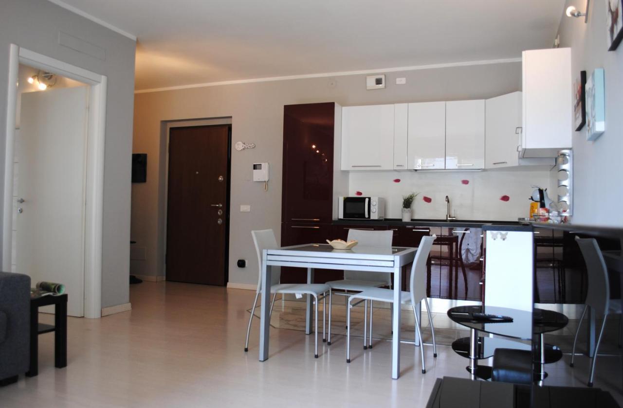 Bnbook - Metropolitan Expo Flat 4 Rho Bagian luar foto
