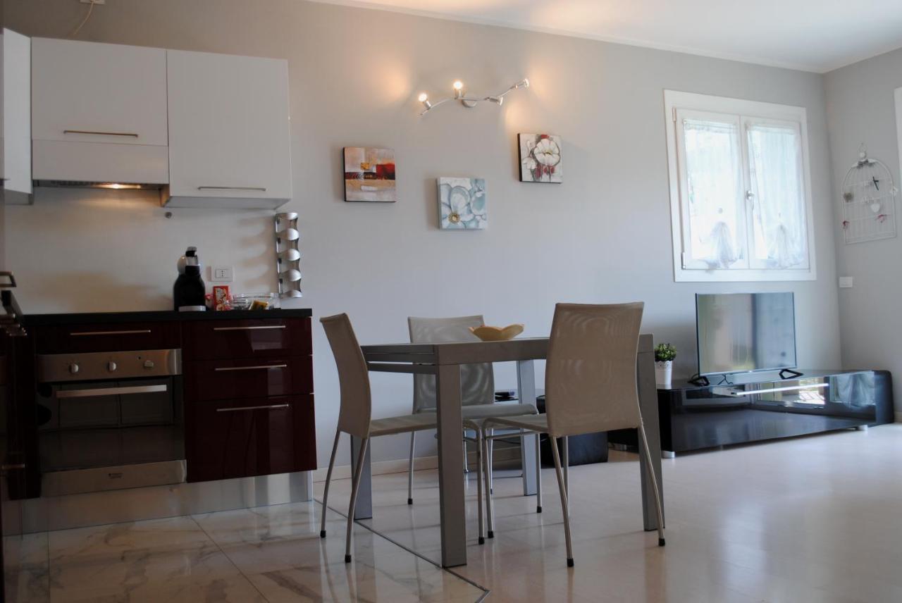 Bnbook - Metropolitan Expo Flat 4 Rho Bagian luar foto