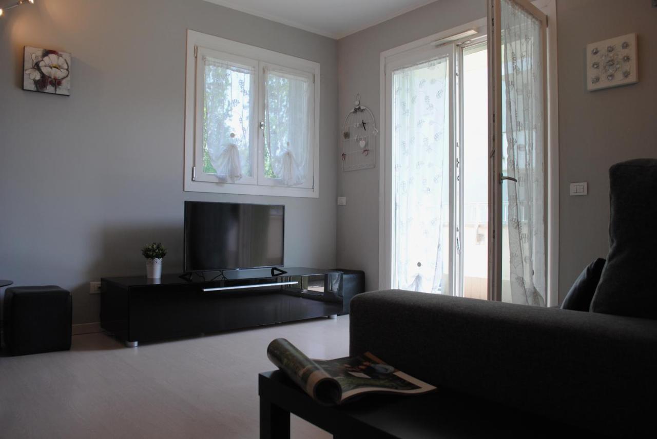 Bnbook - Metropolitan Expo Flat 4 Rho Bagian luar foto