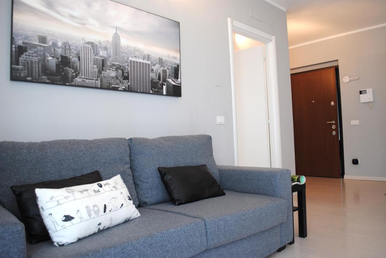 Bnbook - Metropolitan Expo Flat 4 Rho Bagian luar foto