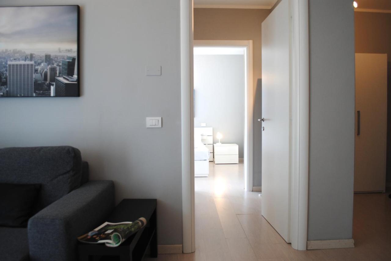 Bnbook - Metropolitan Expo Flat 4 Rho Bagian luar foto